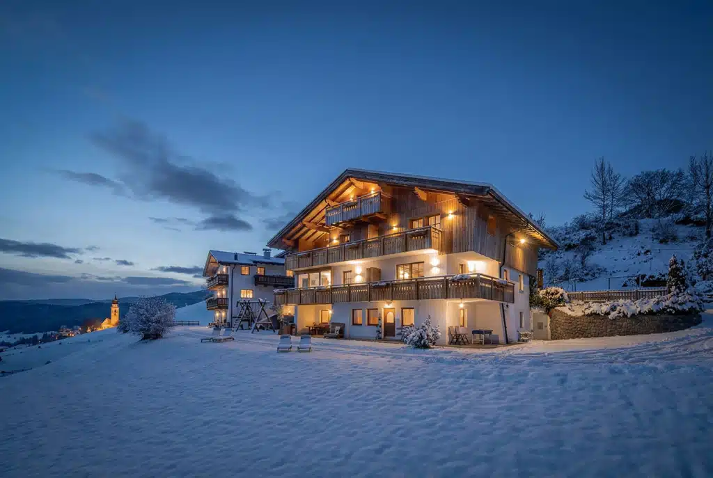 Paten Hof Winter Kastelruth 03