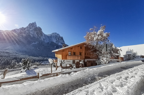 winterurlaub-kastelruth-bauernhof